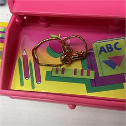 Wish World Kids - Eleven play sets comprising Treats ‘n Sweets Refrigerator, Grin ‘n Win TV, Sponge ‘n Plunge Bathtub, Socks ‘n Locks Dresser, Spice ‘n Slice Stove, Sleep ‘n Leap Bed, File ‘n Smile Desk, Blaze ‘n Braise Fireplace, Hear ‘n Cheer playset in Sponge ‘n Plunge box, two Read ‘n Speed Chair playsets in one box