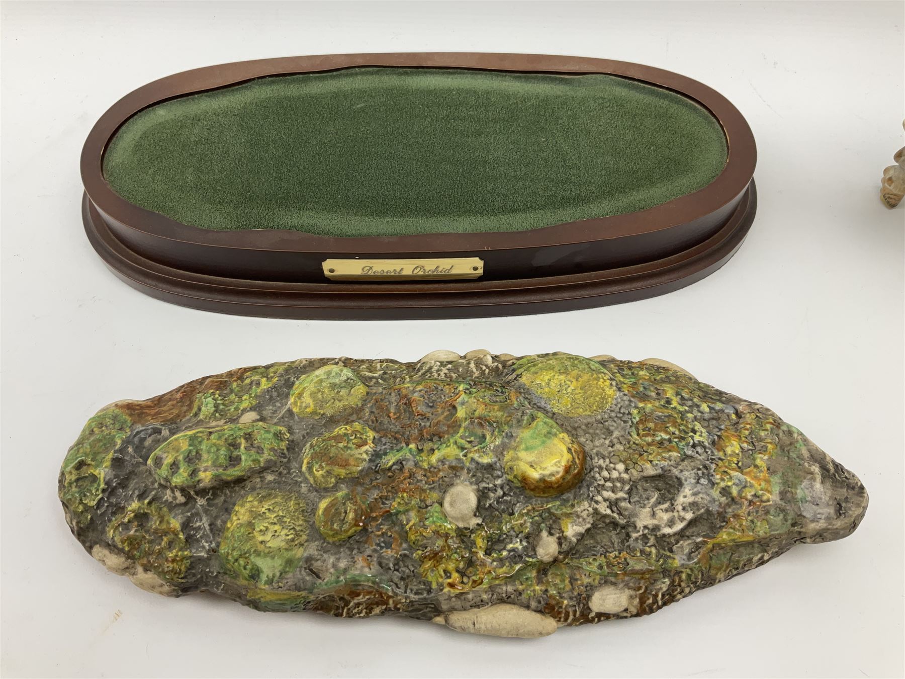 A Royal Doulton limited edition figure, Desert Orchid, 2563/7500, on wooden plinth, H32.5cm, with accompanying certificate. 