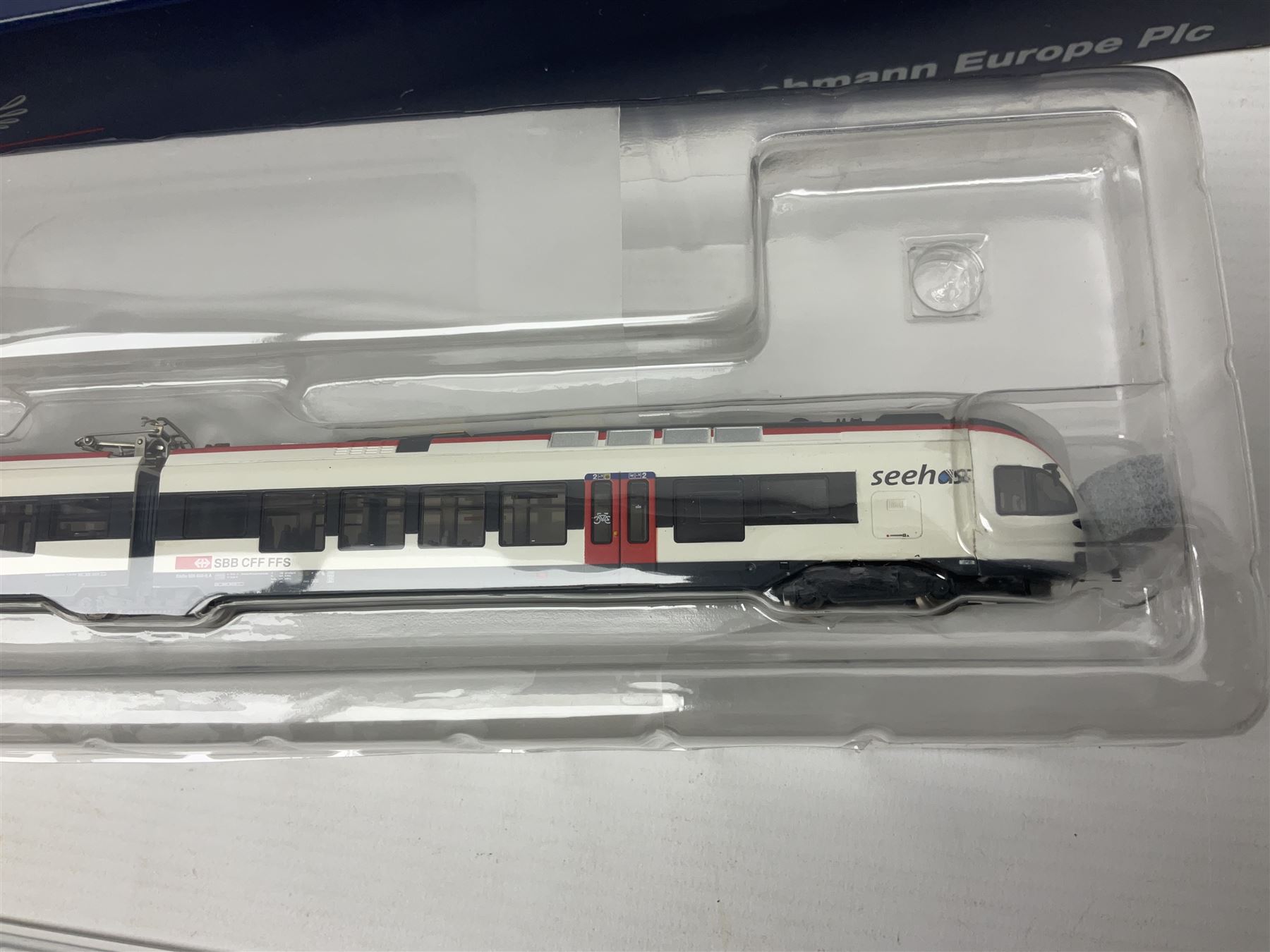Bachmann Liliput 'N' gauge - two Regionaltriebwagen FLIRT four-car trains for Eurobahn and Seehas; both boxed (2)