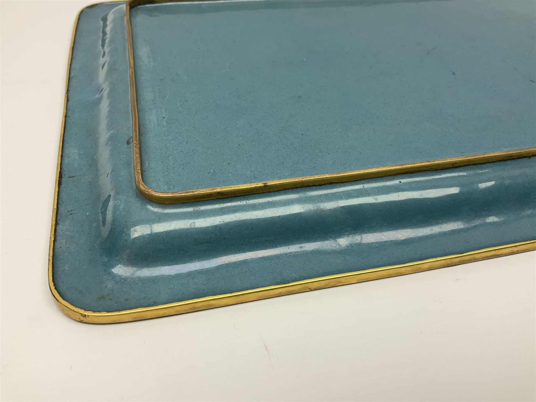 20th century Chinese cloisonne enamel smoking set, comprising two ashtrays, box and tray, with floral and foliate scrolling on green ground