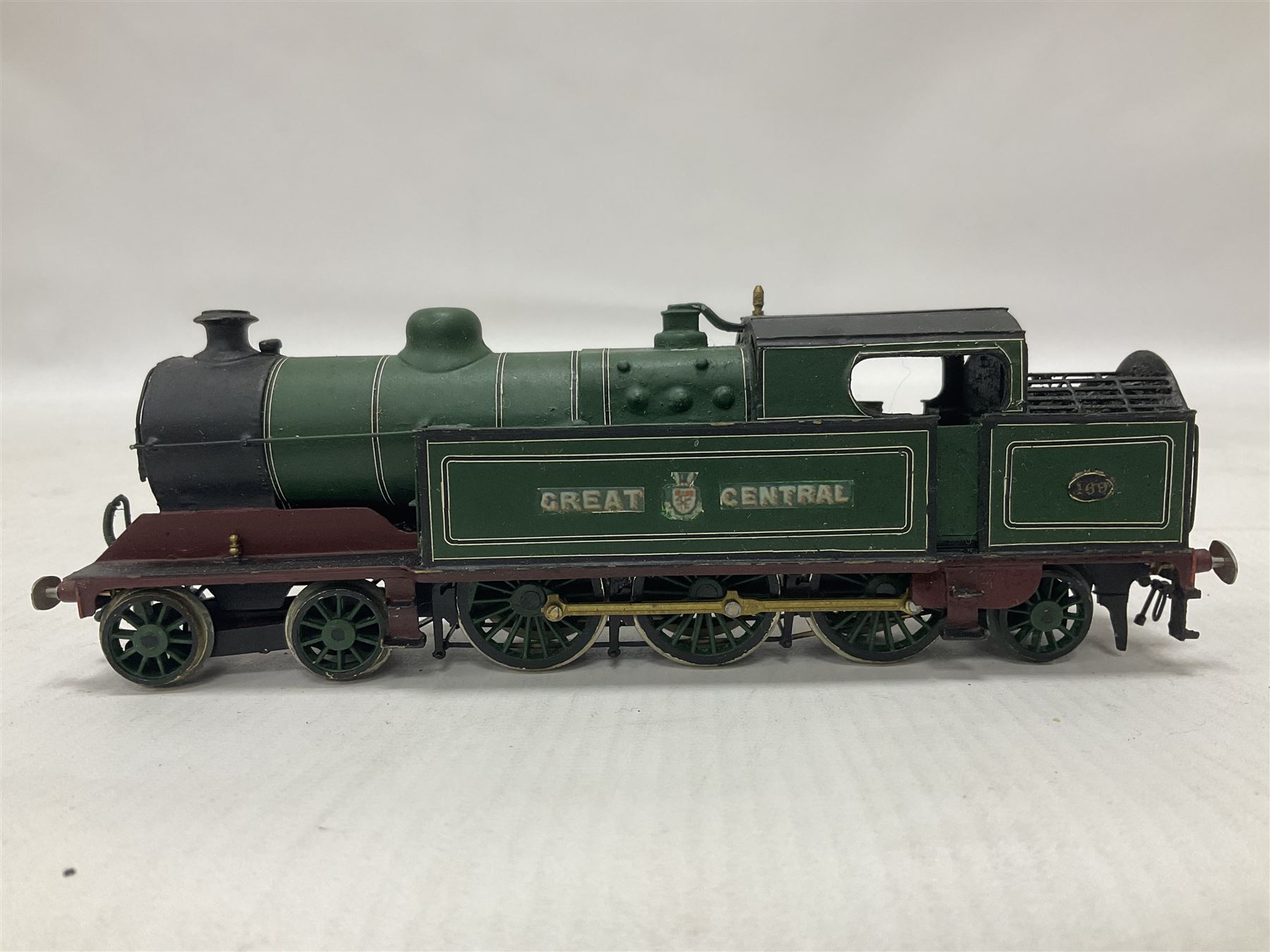 ‘00’ gauge - three kit built locomotives comprising Class J83 0-6-0T no.8477 finished in LNER green; GWR Class 4575 2-6-2T no.4589 finished in GWR green; GCR Class 9N/A5 4-6-2T no.169 finished in GCR green (3) 