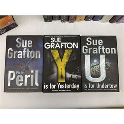 Grafton, Sue: U is for Undertow, P is for Peril and Y is for yesterday, Gregory, Philippa; the last tudor, The White Queen, Lady of the Rivers, The Red Queen, The other Boleyn Girl etc and other similar (20)