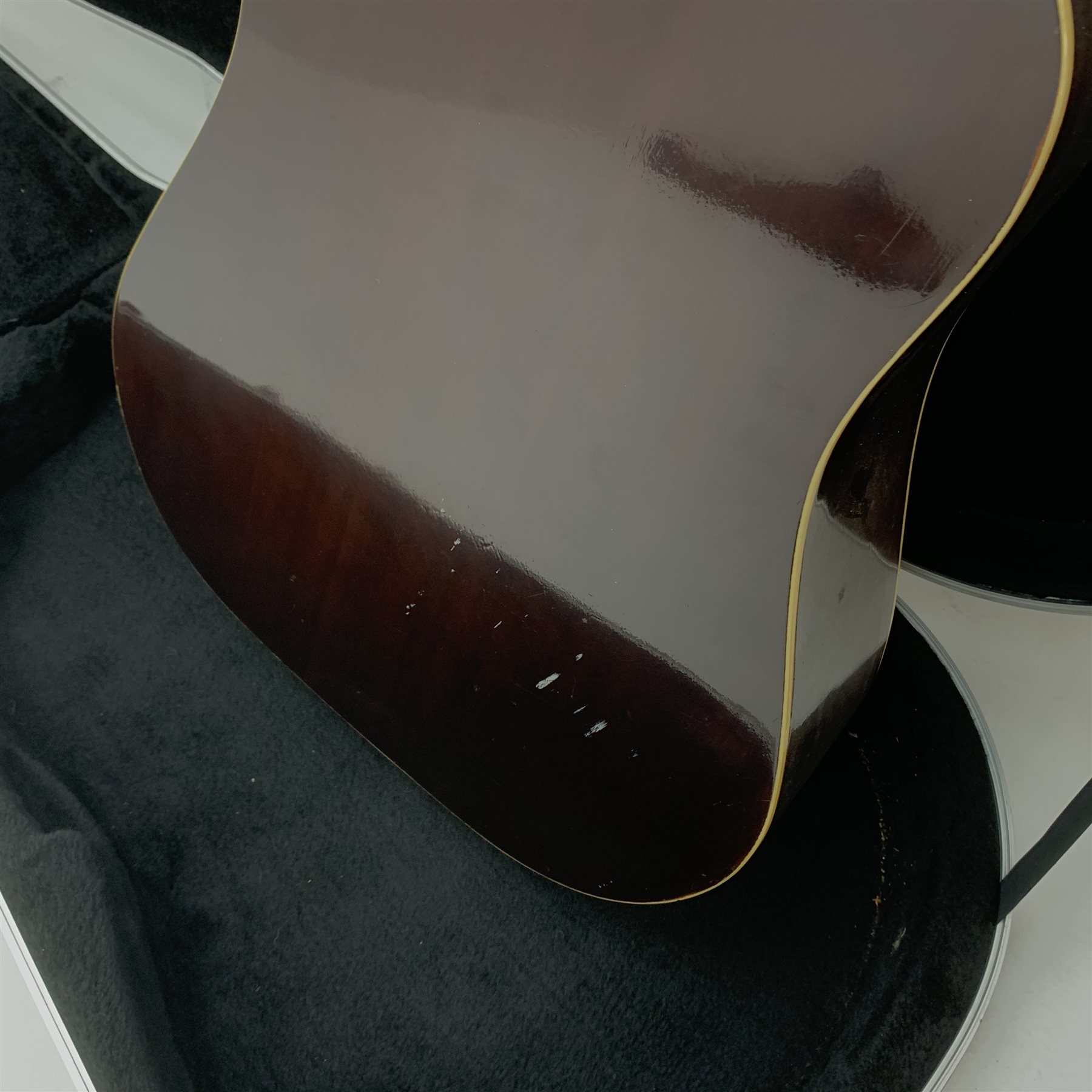  Epiphone FT-145 Texan acoustic guitar L105cm in TGI hard carrying case  