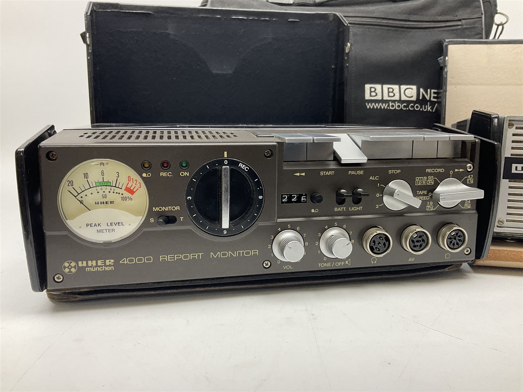 Uher 4100 Report-V professional tape recorder, with case, together with Uher 4000 Report professional tape recorder 