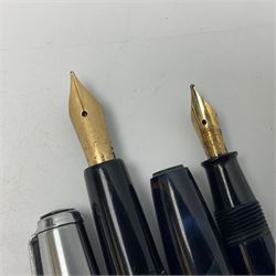 Ten fountain pens, to include Conway Stewart Dinkie 550 marbleised pen with 14ct gold nib, Conway Stewart Shorthand with 14ct gold nib, boxed, Marksman, Parket etc 