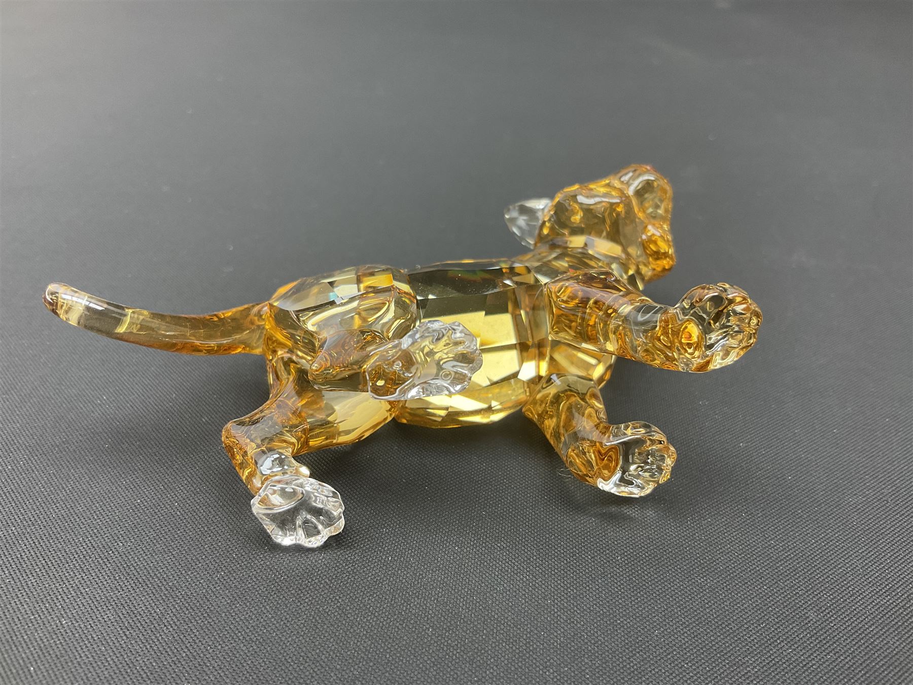 Swarovski Crystal tiger family, comprising adult and two cubs, adult H8.5cm 