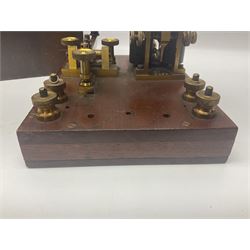 GPO telegraph morse code machine, marked GPO 10235 and Baseboard.S.C.MKII, in wooden carry case, case H16cm, L26cm 