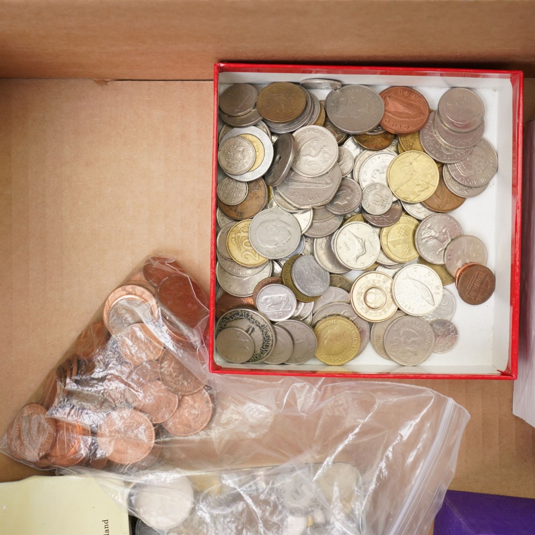 Pre 1920 silver three pence coins (31 grams) others 1920-1946 (71 grams), other G.B. and foreign coinage, bank notes etc
