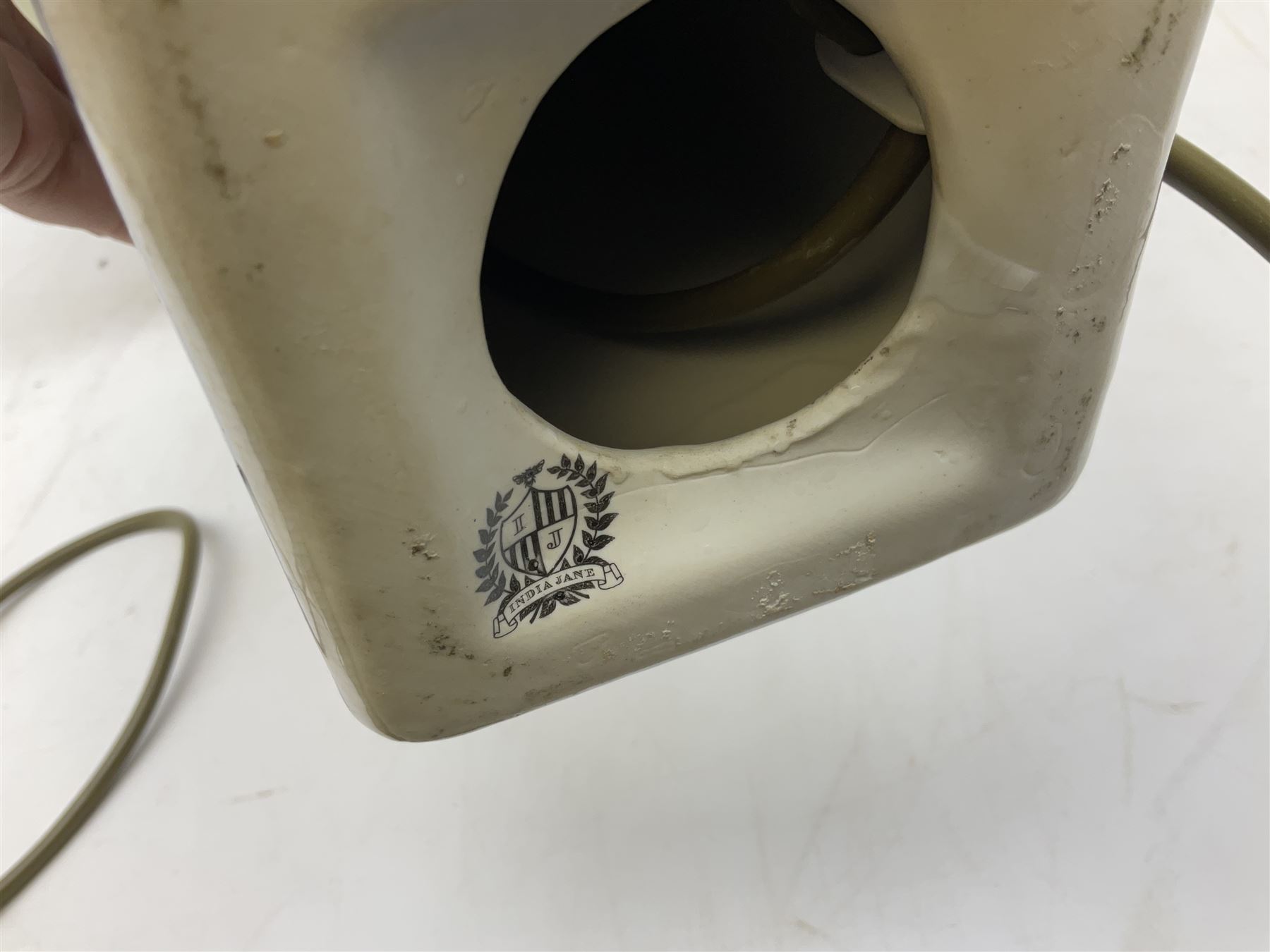 India Jane table lamp, decorated with blue birds and floral vines upon a white ground, fitted with a cream lampshade, H62cm 