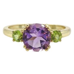 Silver-gilt amethyst and peridot ring, stamped Sil