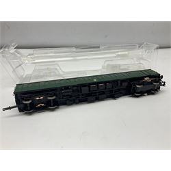 Bachmann '00' gauge - Class 416 2-car EMU Set in Southern Railway green; boxed