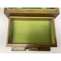 Victorian walnut glass-fronted jewellery casket, with a hinged lid and beveled glass panel front, H17cm