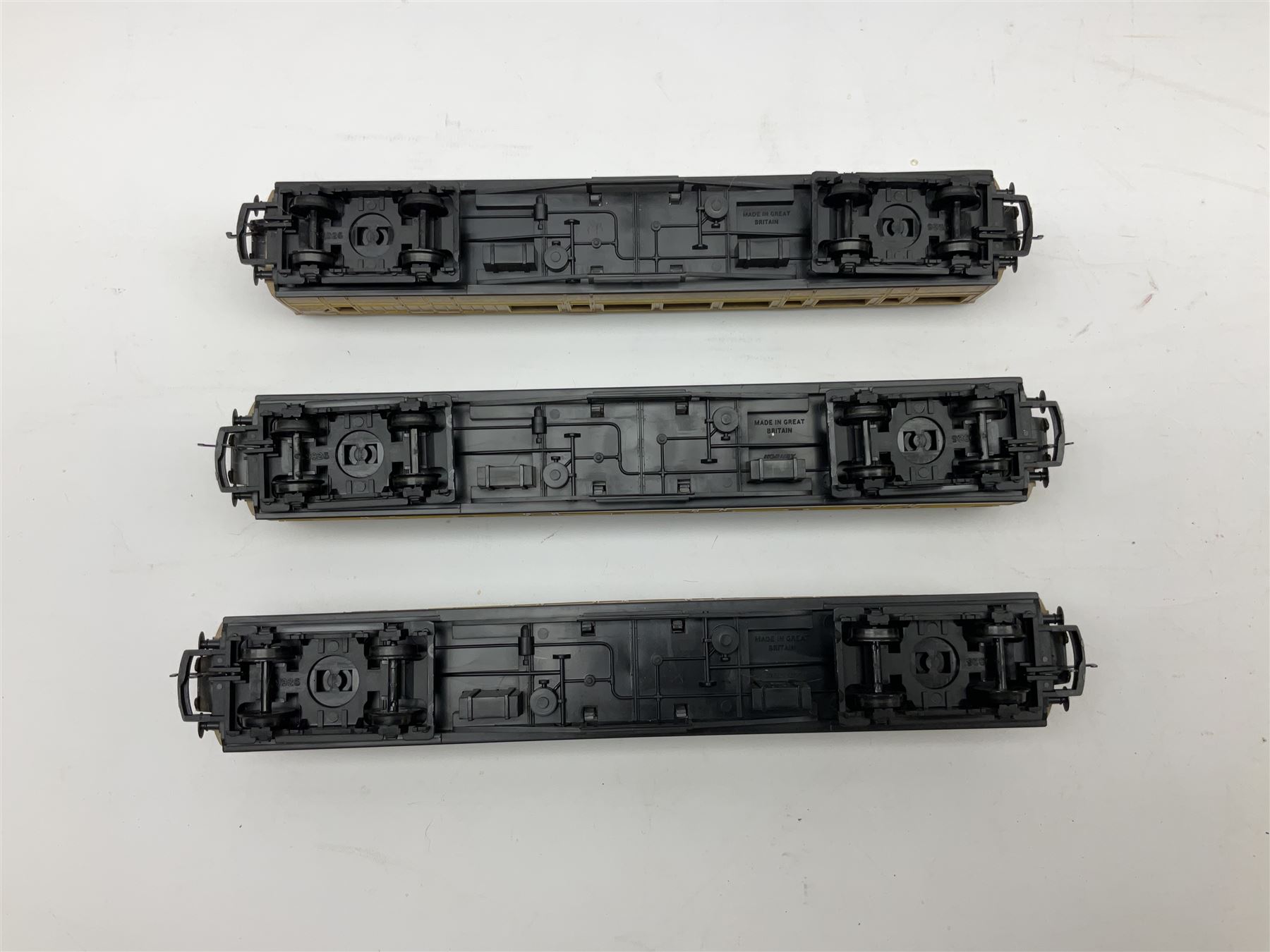 Hornby '00' gauge - Flying Scotsman boxed electric train set with No.4472 'Flying Scotsman' locomotive, three coaches and accessories