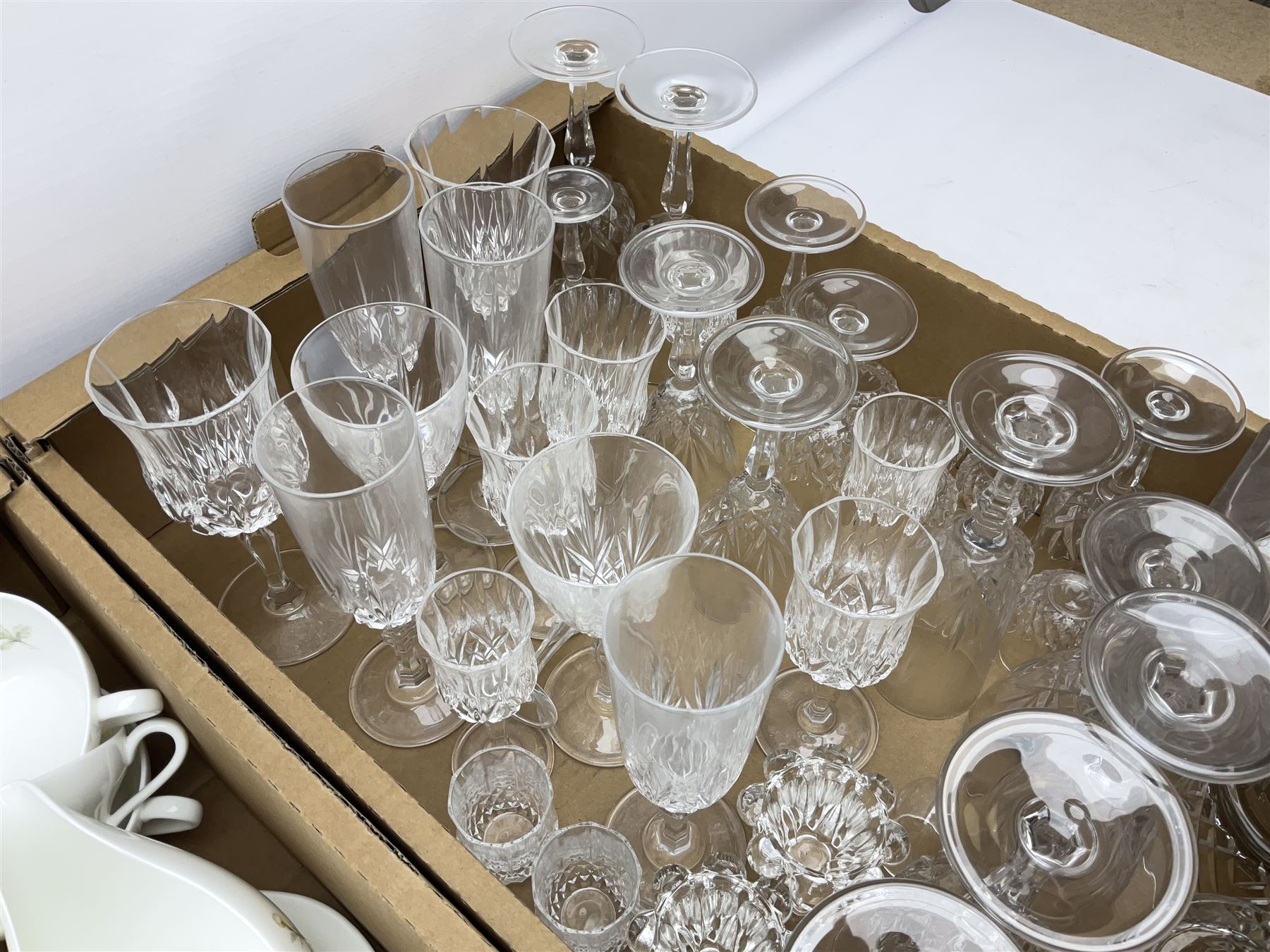 Wedgwood Golden Glory pattern tea and dinner wares, Coalport Countryware cups, Noritake flowers, Hornsea Palladio vase, other glassware and ceramics etc in three boxes