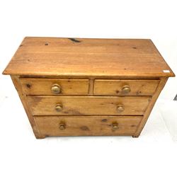 Victorian pine chest, two short and two long drawers, solid end supports 