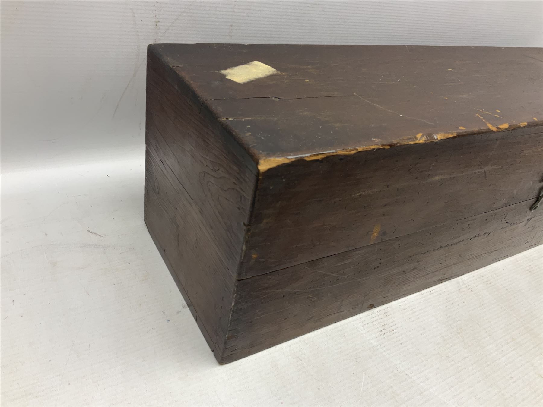 Early 20th century worsted spinners walnut and brass twist tester by J.H. Heal Maker Halifax L61cm; in original box with paperwork