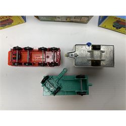 Matchbox 1-75 Series - Carry Case containing thirteen models comprising 2d, 5a, 8a, 9b, 10c, 11c, 13c, 14c, 17d, 25c, 27d, 28c and 31e (Superfast); all boxed