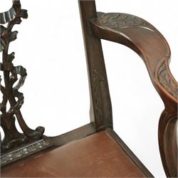 Set of eight 20th century Chippendale design mahogany dining chairs, including two carvers, each with pierced ribbon back splat carved with acanthus leaves, drop-in leather upholstered seats, moulded seat rails, on cabriole legs with ball and claw feet