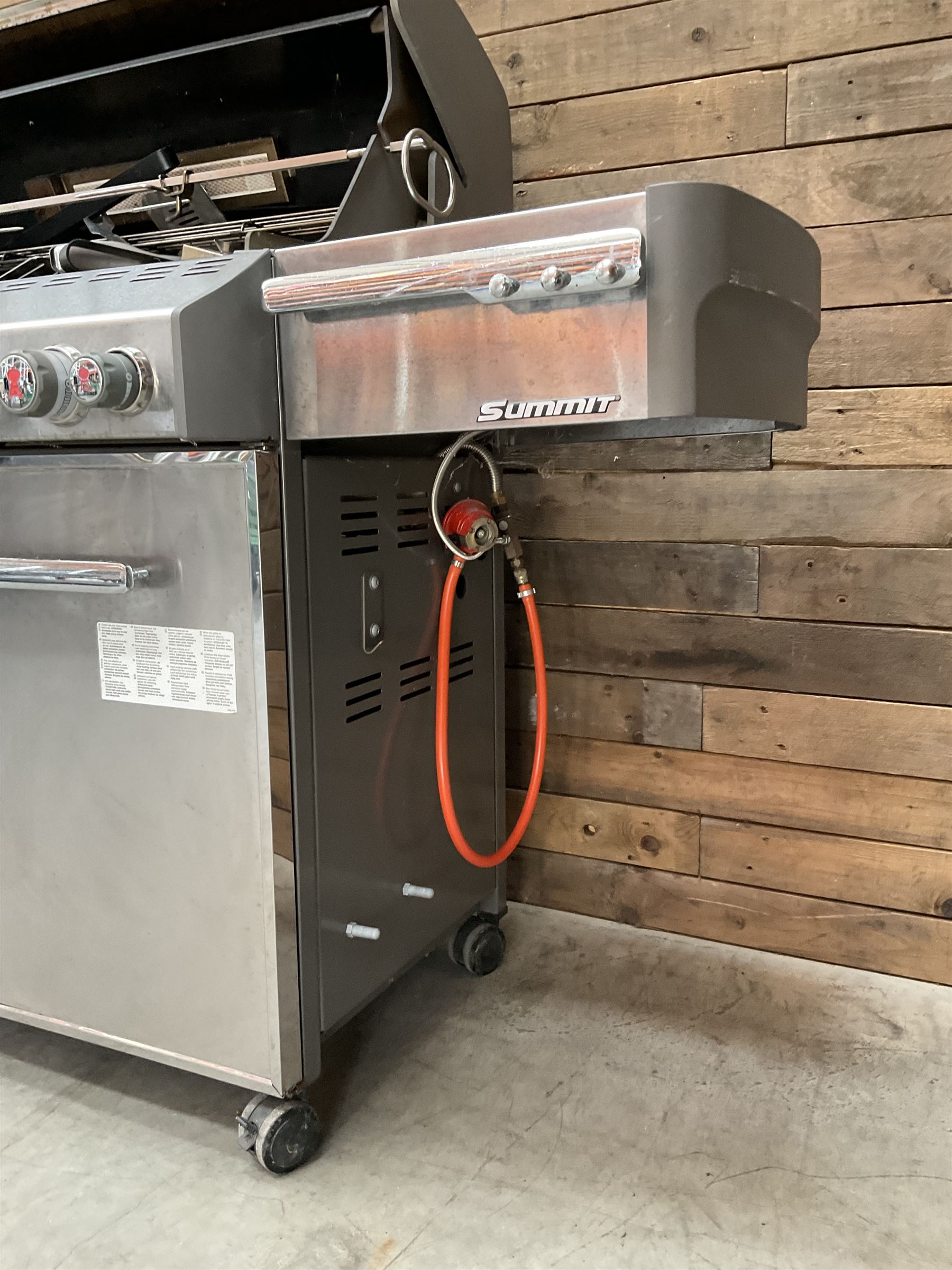 BBQ - Weber Summit stainless gas barbeque,, with cover