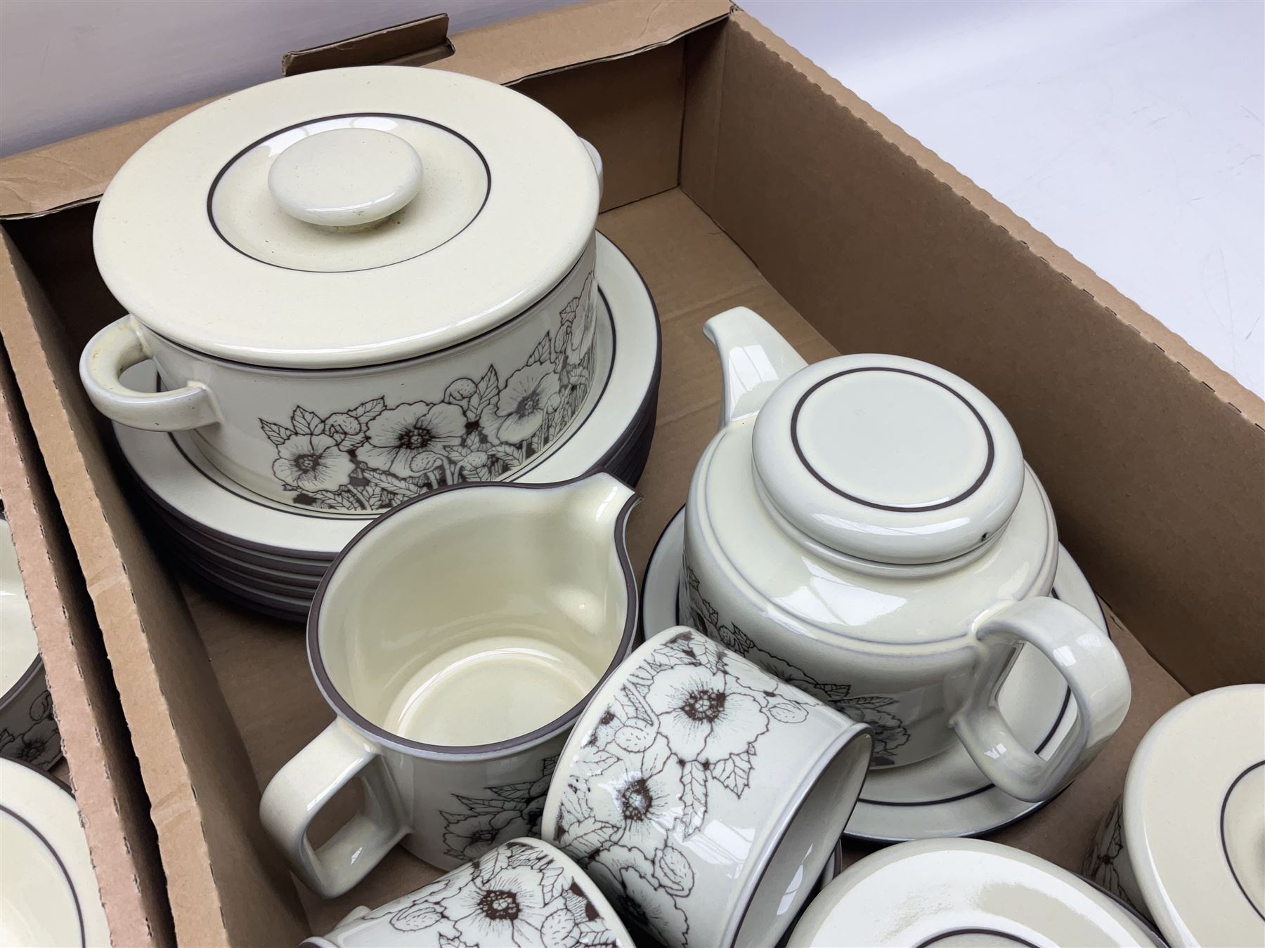 Quantity of Hornsea 'Cornrose' pattern tea and dinner wares, to include teapot, lidded twin handled tureen, storage jars, bowls, dinner plates etc