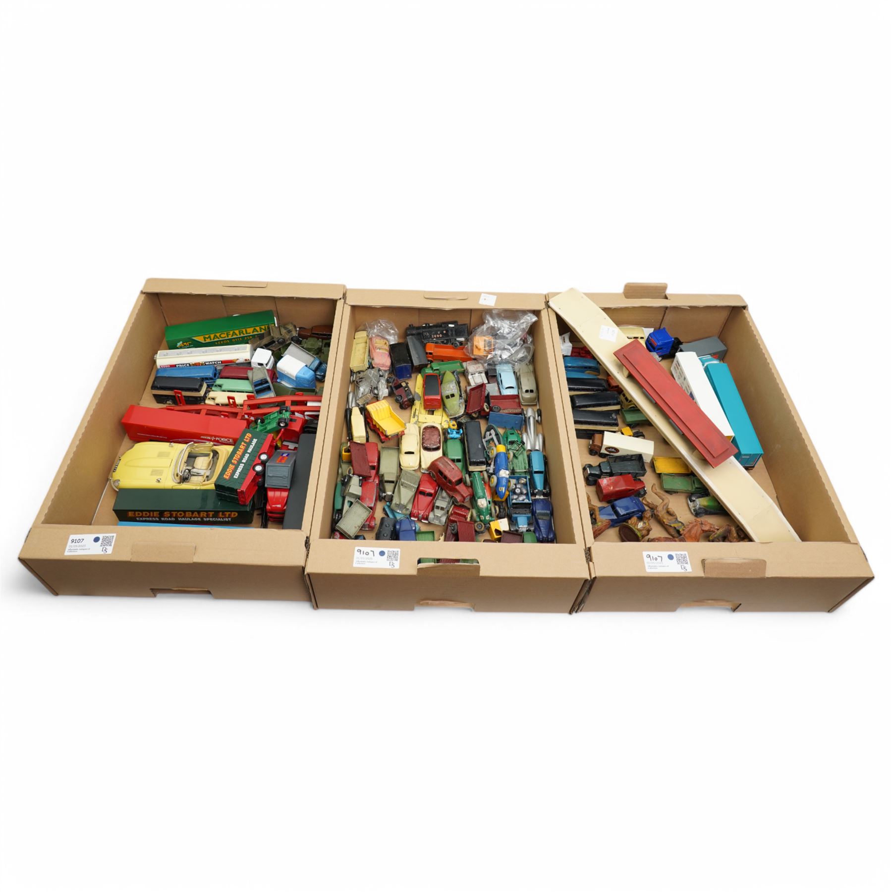 Collection of die cast model vehicles including Burago Jaguar 'E', Corgi, Dinky, Matchbox etc