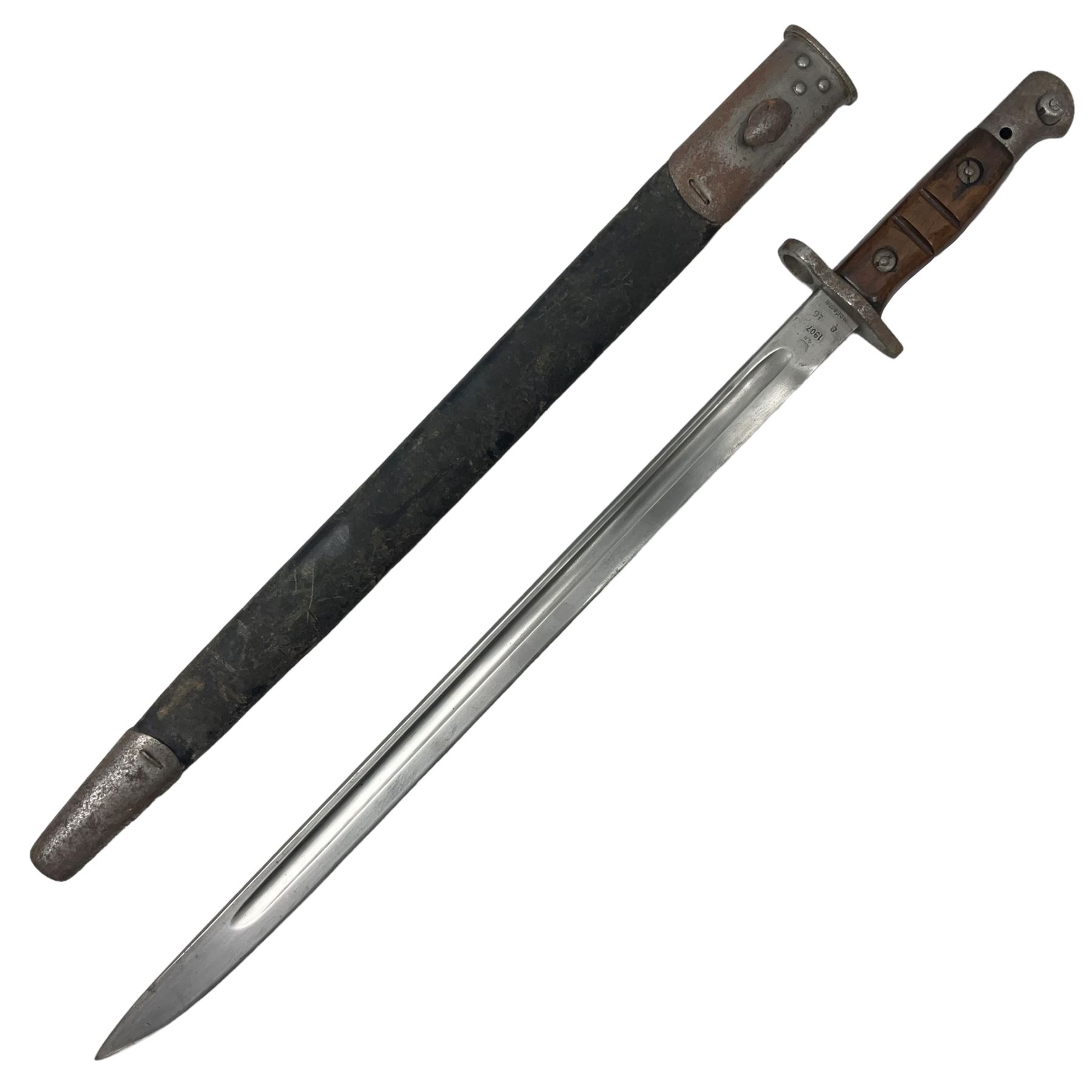 WW1 British 1907 pattern bayonet, the 43cm single edged fullered blade stamped to the ricasso with a crown GR cypher 1907 8 15 Sanderson, with various ordnance marks verso, two piece walnut grip, pommel stamped 1HLI 354; in steel mounted leather scabbard stamped 140 to the throat L57cm overall