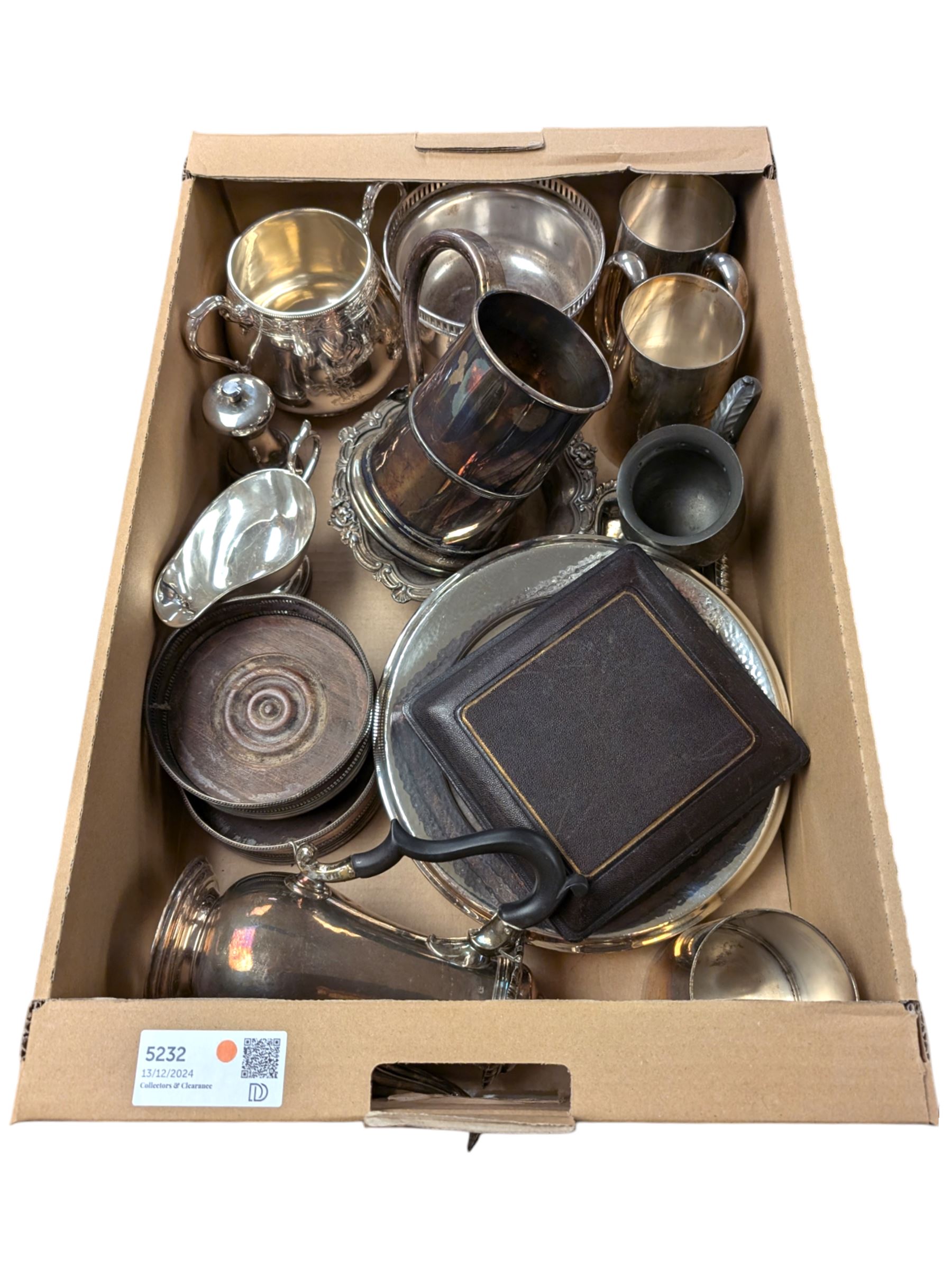 Silver plated items, including coffee pot with bone finial, set of six cased teaspoons and sugar tongs, twin handled cup, tankards, bottle coasters and sauce boat, together with pewter tankard and other metal ware