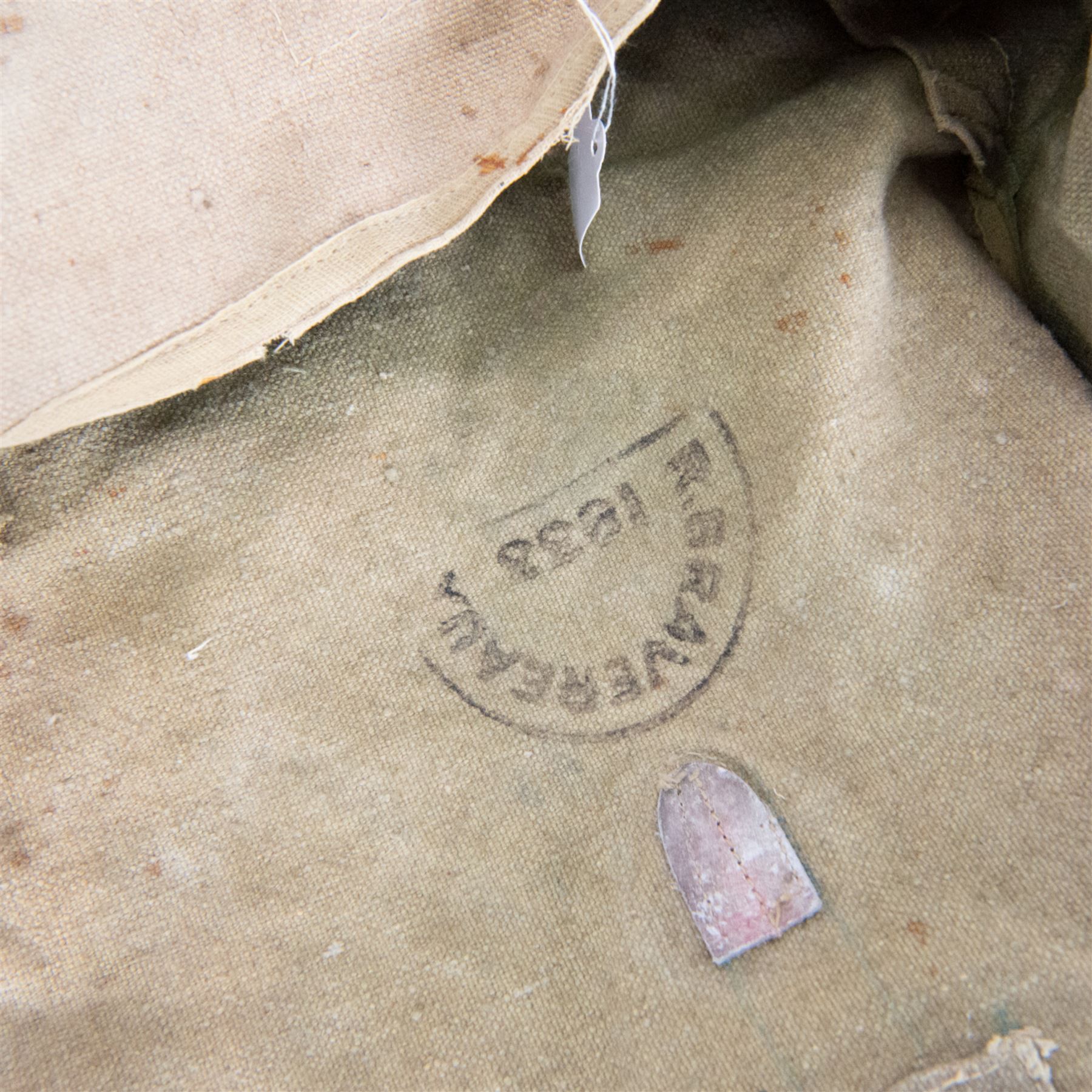 Ligne Maginot army issued French gas marks, circa 1940, used by artillery troops, in canvas bag