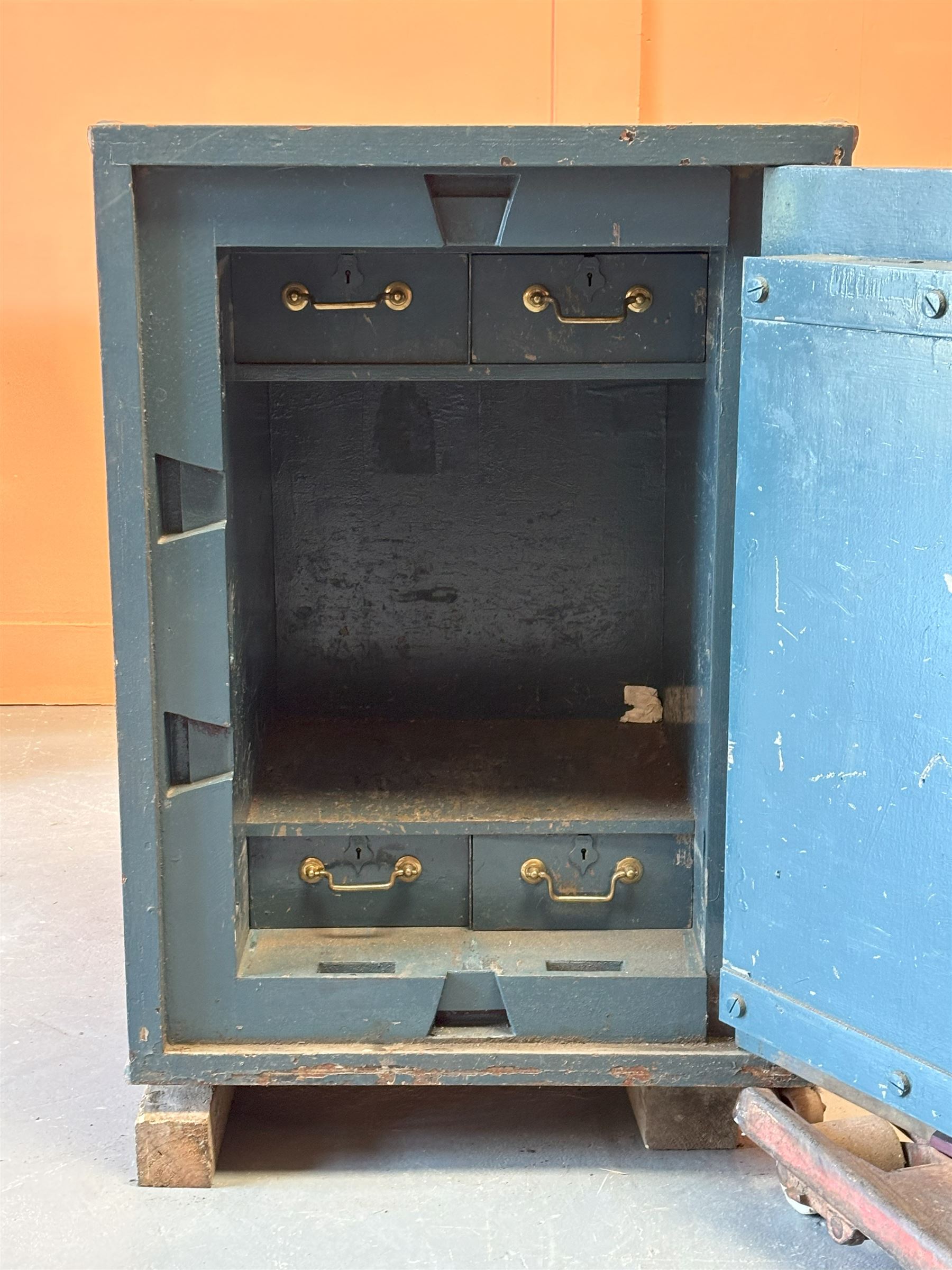 Early 20th century cast iron safe with makers plaque, working with key. H92cm, W68cm, D61cm.  - COLLECTION BY APPOINTMENT FROM: The White House, Thirsk Road, Easingwold, York, YO61 3NF - CALL 01723 507111 TO ARRANGE