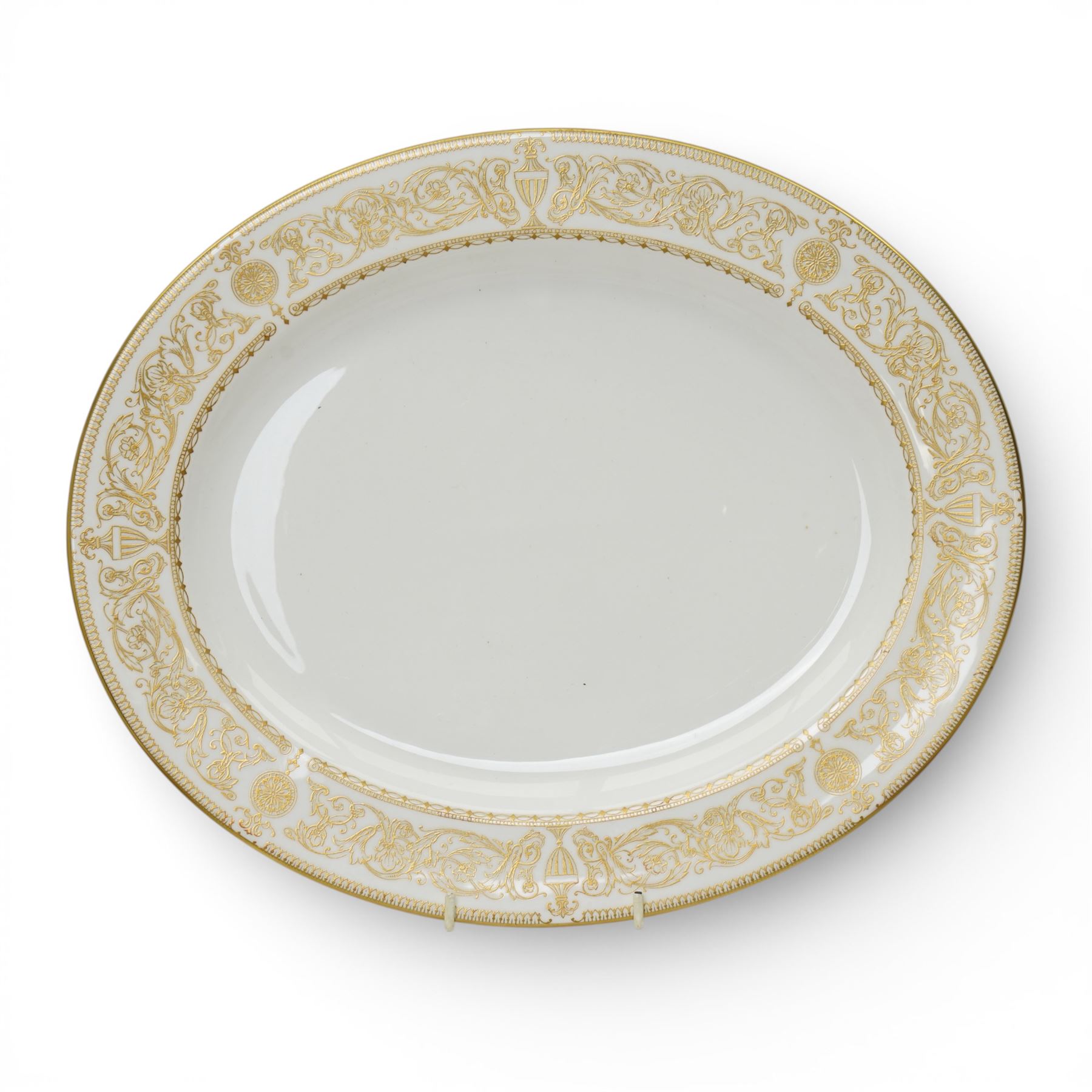 Royal Worcester Hyde Park tea and dinner wares, comprising nine dinner plates, nine smaller dinner plates, thirteen side plates, nine soup bowls and saucers, eleven teacups, eleven saucers, sauceboat and saucer, four covered tureens and one platter