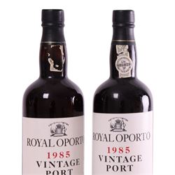 Royal Oporto, 1985, vintage port, 75cl, 21% vol, twelve bottles cased