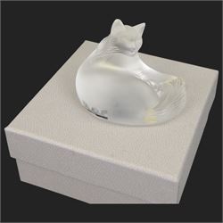 Lalique glass cat in recumbent pose, signed to base, with original box, H3cm