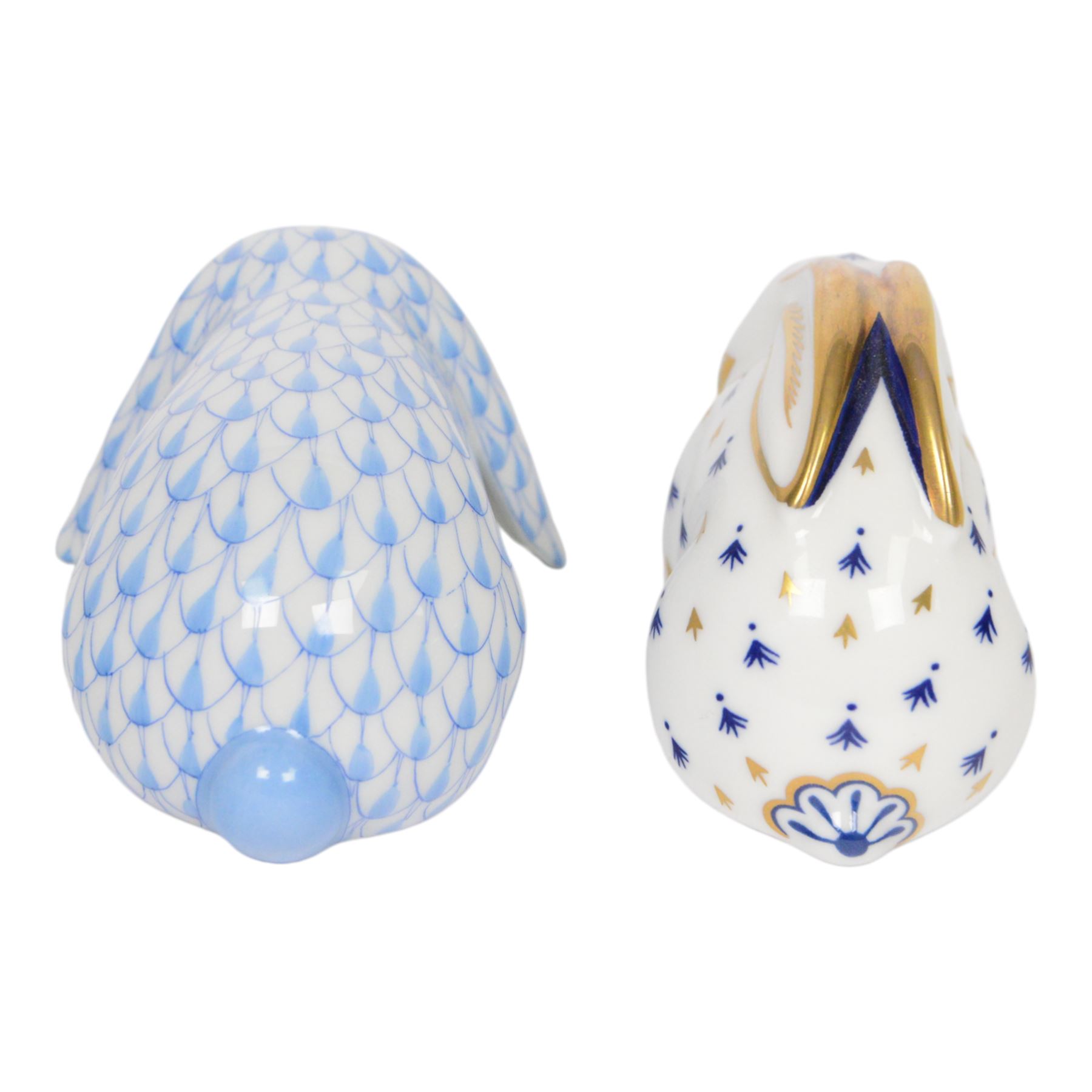 Herend blue fishnet rabbit, together with Royal Crown Derby rabbit paperweight with gold stopper, H5cm 