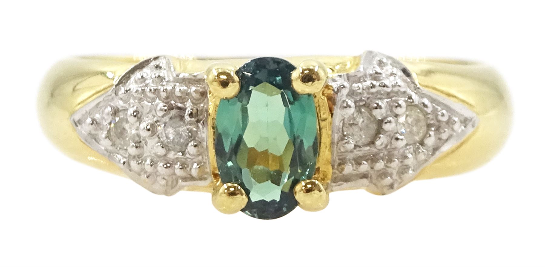 18ct gold single stone oval cut alexandrite ring, with diamond set shoulders, hallmarked, alexandrite approx 0.40 carat
