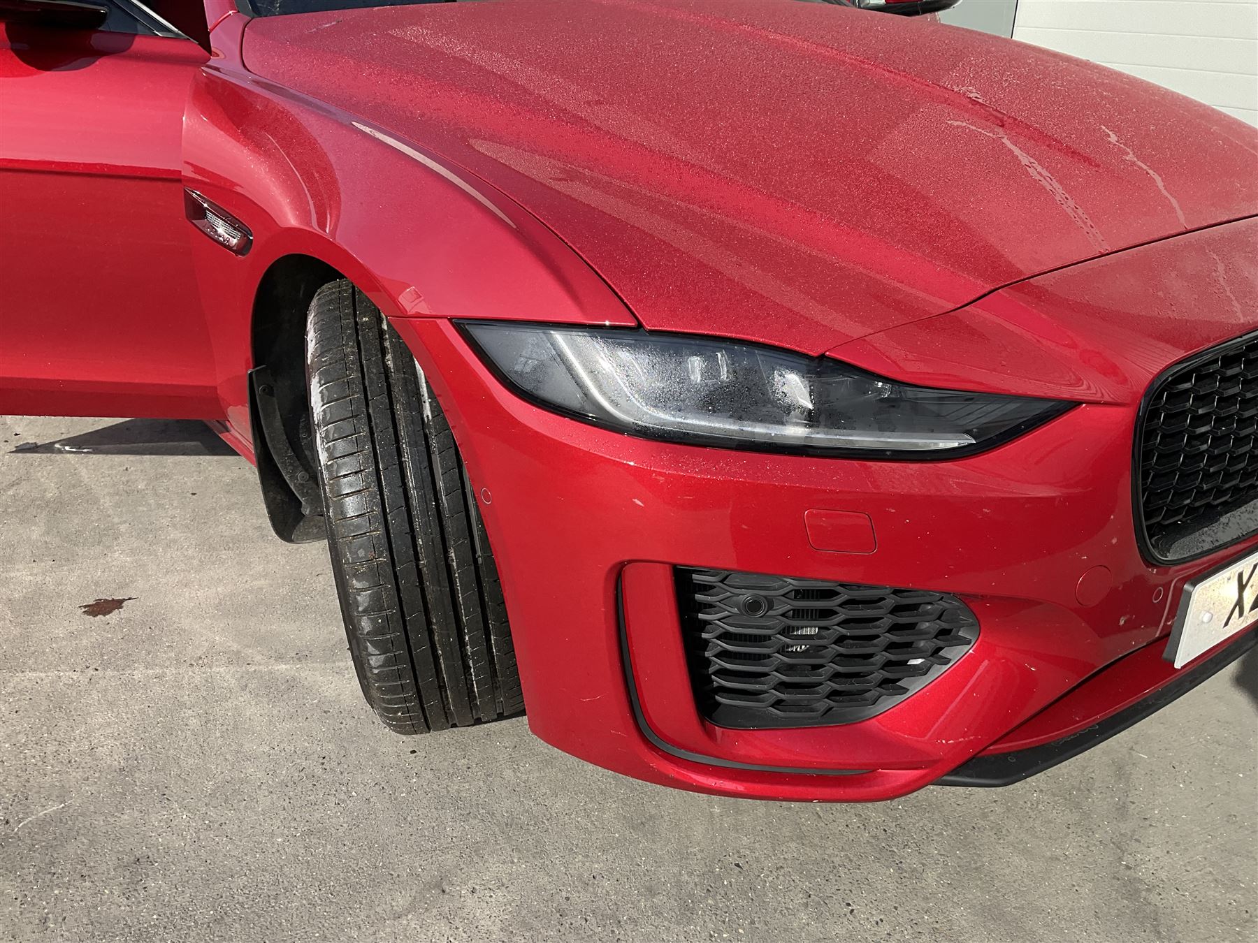 X2 GTS - JAGUAR XE SALOON - 2.0 R-Dynamic HSE 4dr, Automatic ONLY 800 miles

Year: 2019, June
Colour: Firenze Red
Mileage: 800 miles only
Fuel: Petrol
Reg: X2 GTS

As new, with cherished plate, instructions for sale from a local estate.
Buyers premium 10% plus VAT (12% inc.)