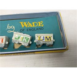 1950s boxed Wade Alphabet Train (a/f)