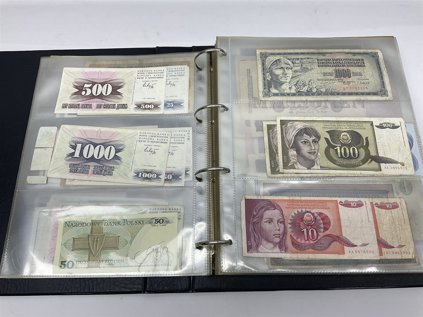 World and Great British banknotes to include Brazil, Canada, France, Germany, Ghana, Indonesia, Iraq, Hong Kong, Hungary, Japan, Vietnam, Zimbabwe, a collection of Chinese ‘Hell Money’, and quantity of ‘De La Rue Systems’ test notes, housed in ring binder and loose