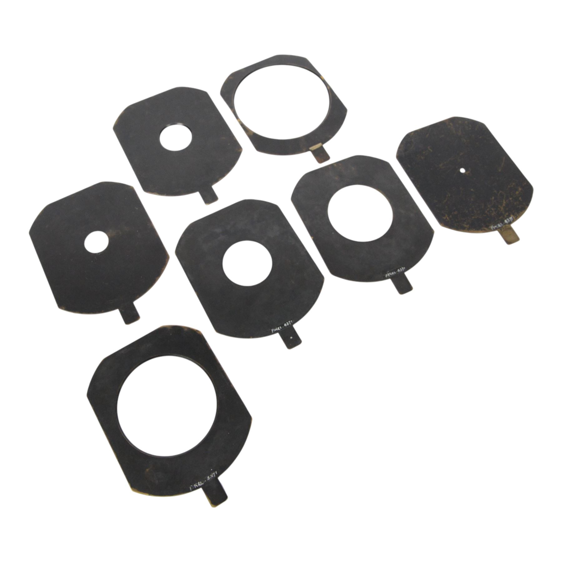 Late 19th century Voigtlander & Sohn large brass Euryscop lens no. 8 serial no. 31590, mounted to long black wooden box, with leather lens cover and seven brass Waterhouse stops, lens case D19cm