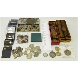  Collection of British and world coins including 1906 British one florin, 1890 5 pesetas on pendant mount, small quantity of British pre 1947 silver and world silver, small quantity of British threepence coins, 1990 coin, British pennies etc  