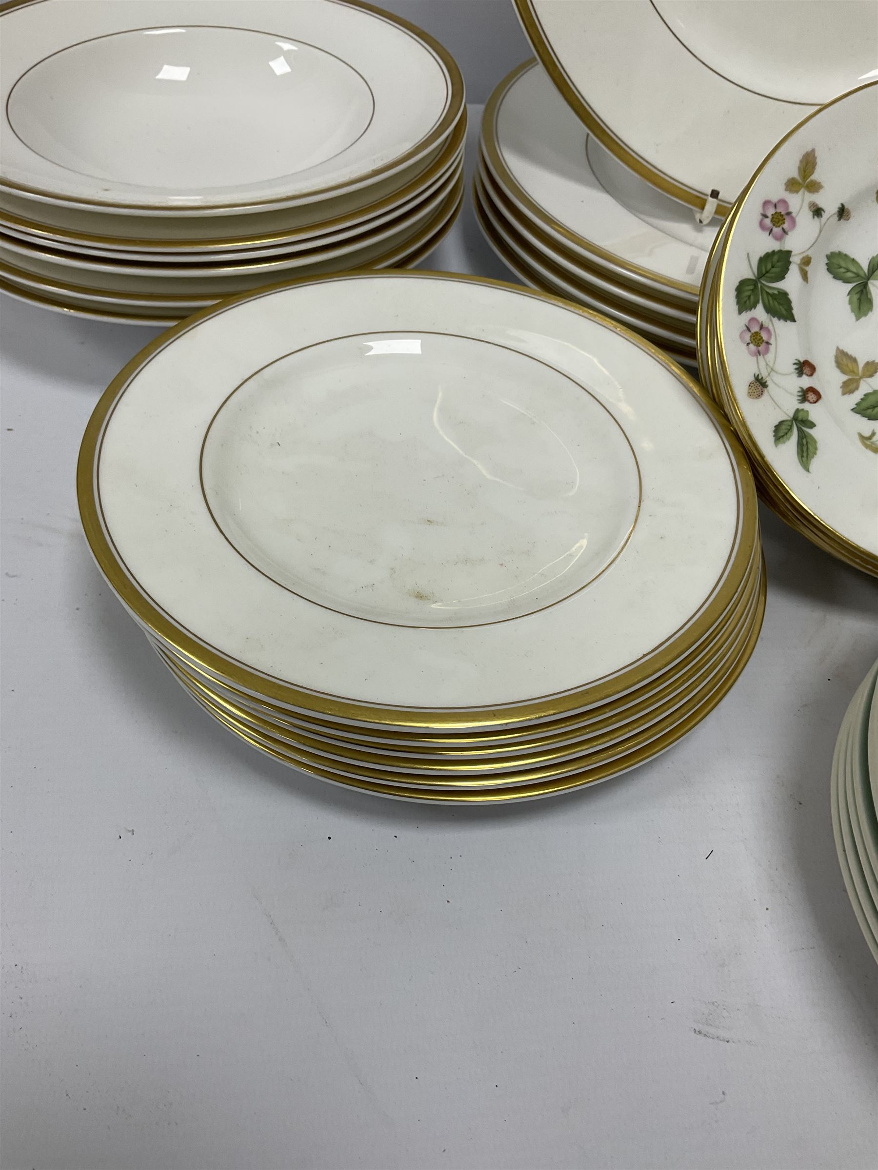 Wedgwood 'Tiger Lily' pattern dinner wares to include two lidded tureens and six dinner plates, Royal Worcester dinner plates and side plates in the 'Viceroy' pattern, Wedgwood 'Wild Strawberry' plates