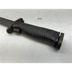 WW1 American Model 1917 Enfield bayonet by Remington with 43cm fullered steel blade; in leather scabbard with frog L59cm overall; and American M5A1 knife bayonet marked MILPAR COL to the cross-piece (no scabbard) (2)