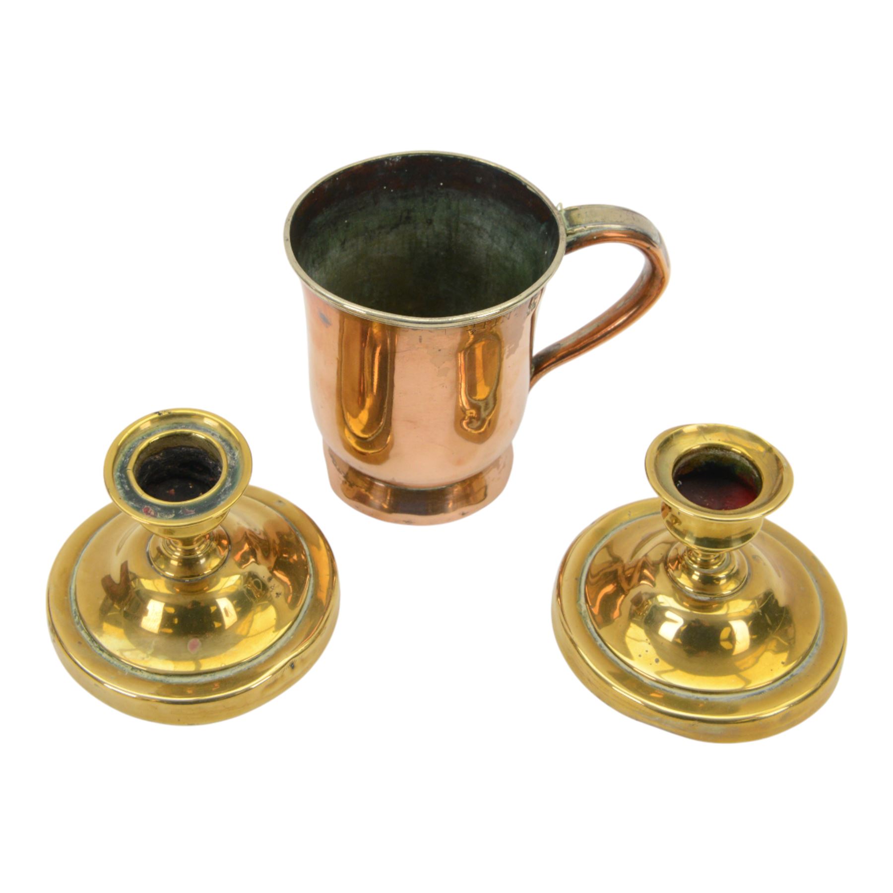 Copper kettle, together with other copper items and brassware 