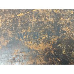 19th/early 20th century brass bound leather shotgun case with fitted interior to accommodate 72cm (28.25