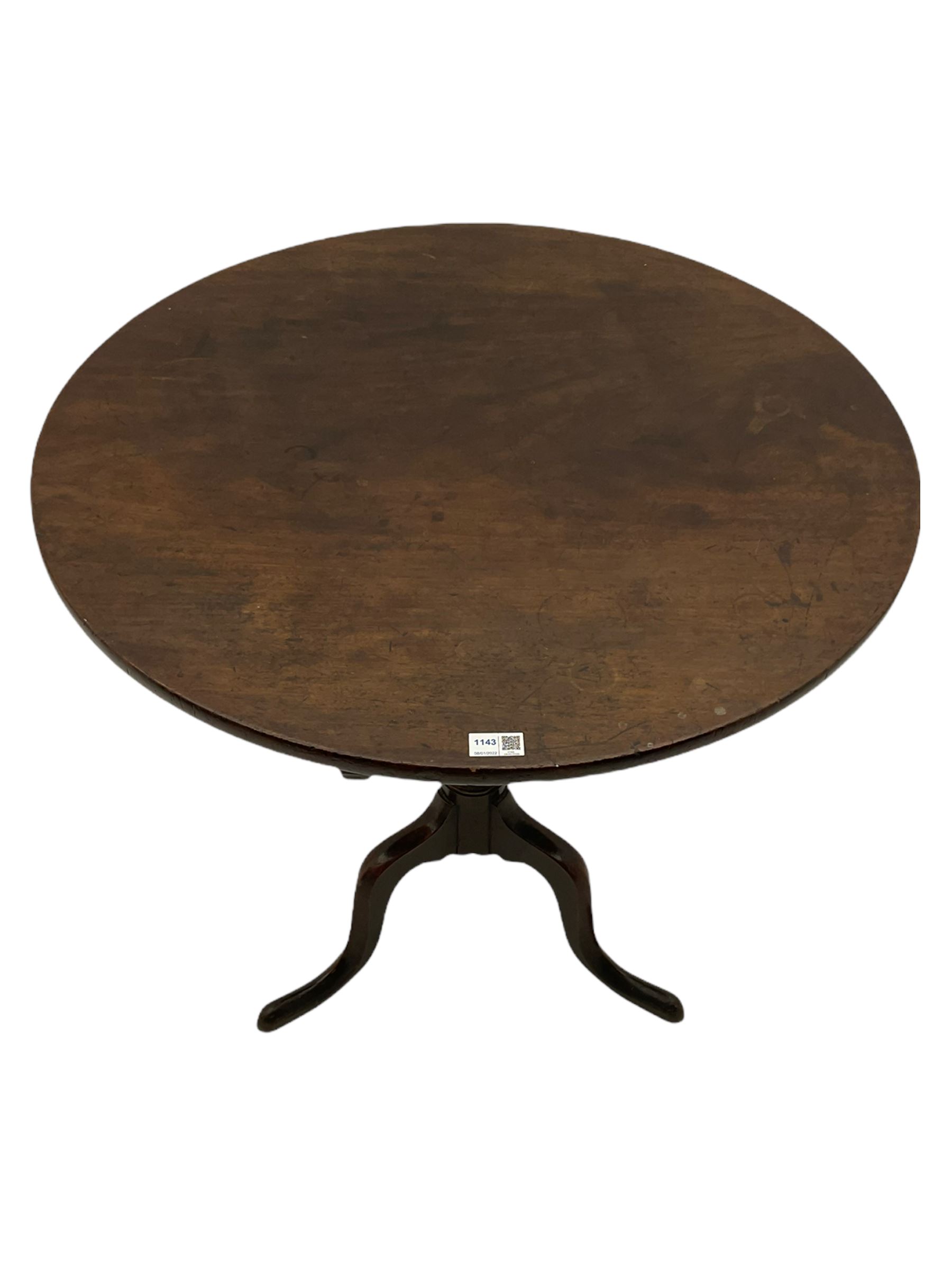 Georgian mahogany tripod table, circular tilt top on turned column, three out splayed supports