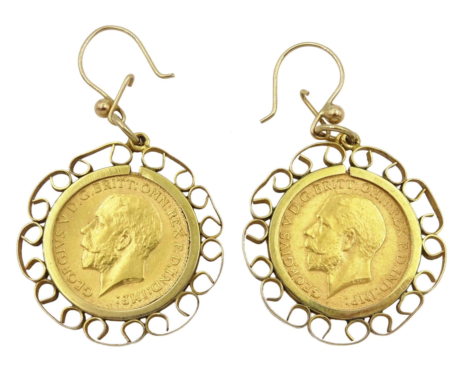 Two gold half sovereigns dated 1911 and 1912, loose mounted in 9ct gold