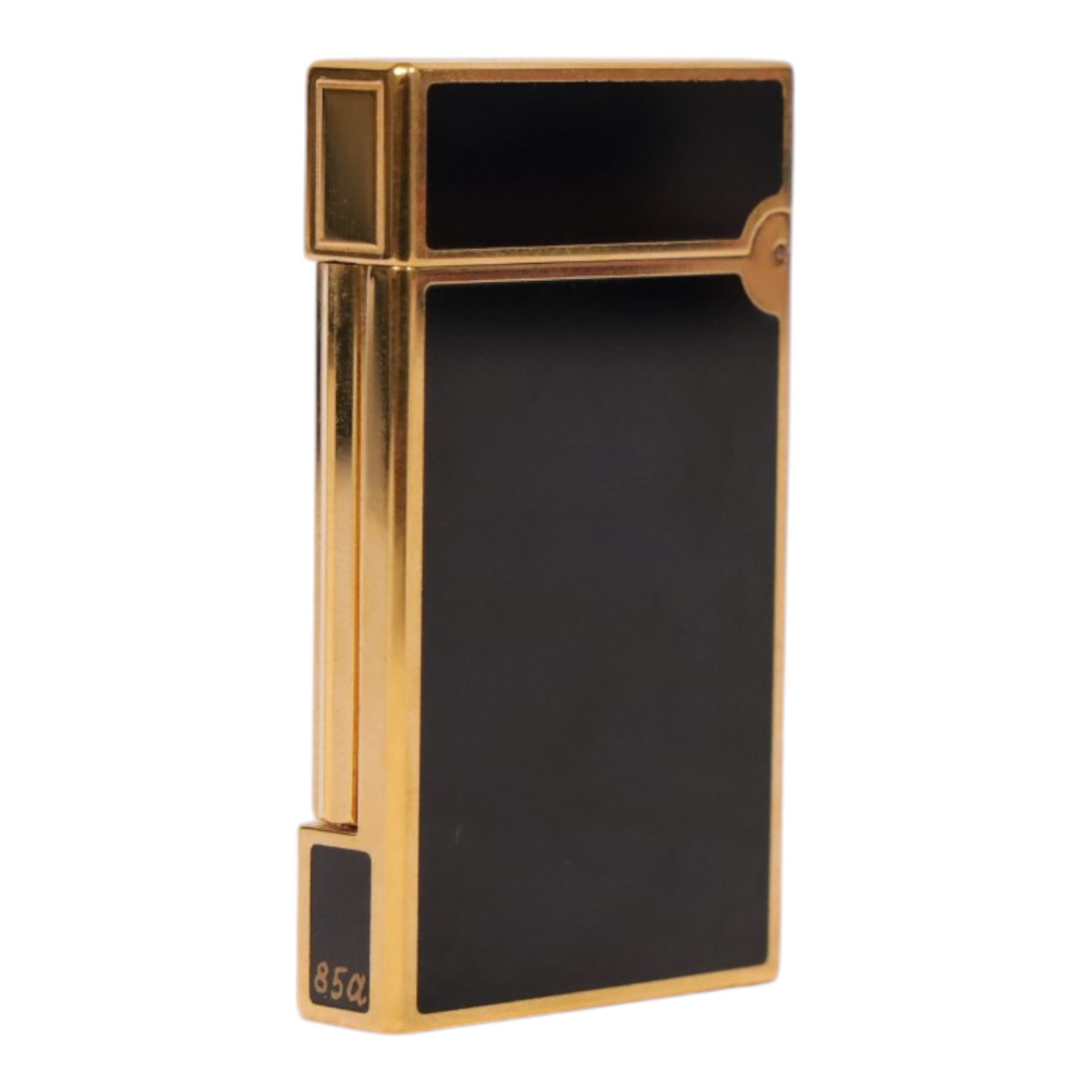 S J Dupont - Kawasemi, by artist Tadashi Inami, the Kingfisher Maki-E lighter with serial number 19CJN97, in the original presentation box
