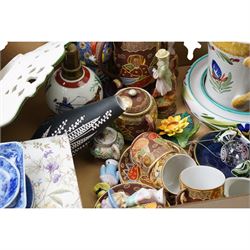 Japanese tea service, Leonardo collection boxed teacup and saucer, Delft style jug etc