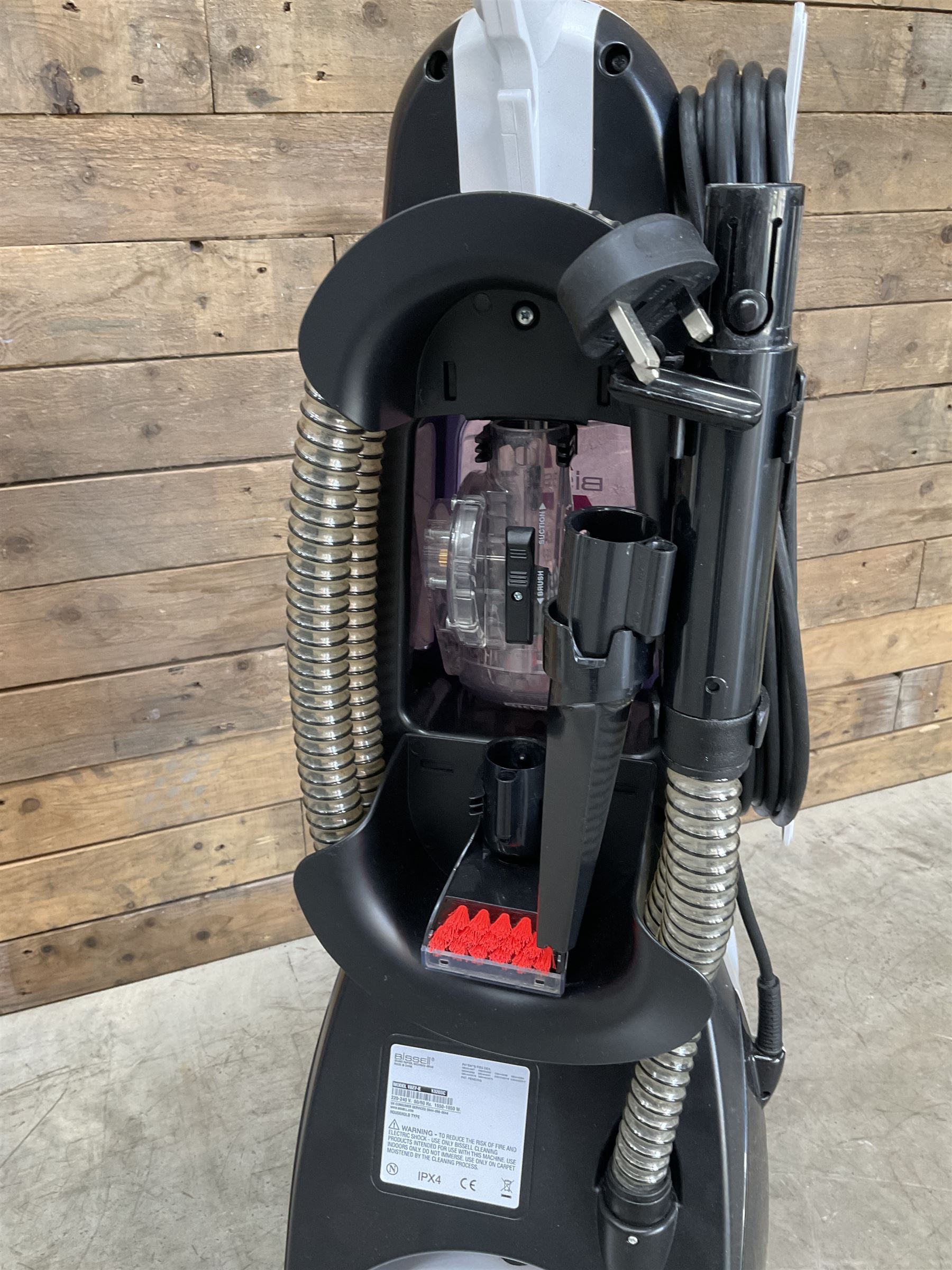Bissell 18Z7-E CleanView Deep Clean carpet cleaner,