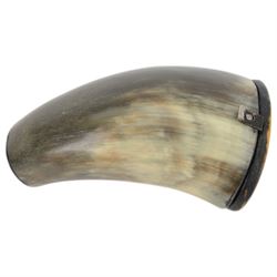 Horn Snuff Mull, the hinged lid and 1863 1 lira coin to the base, H9cm