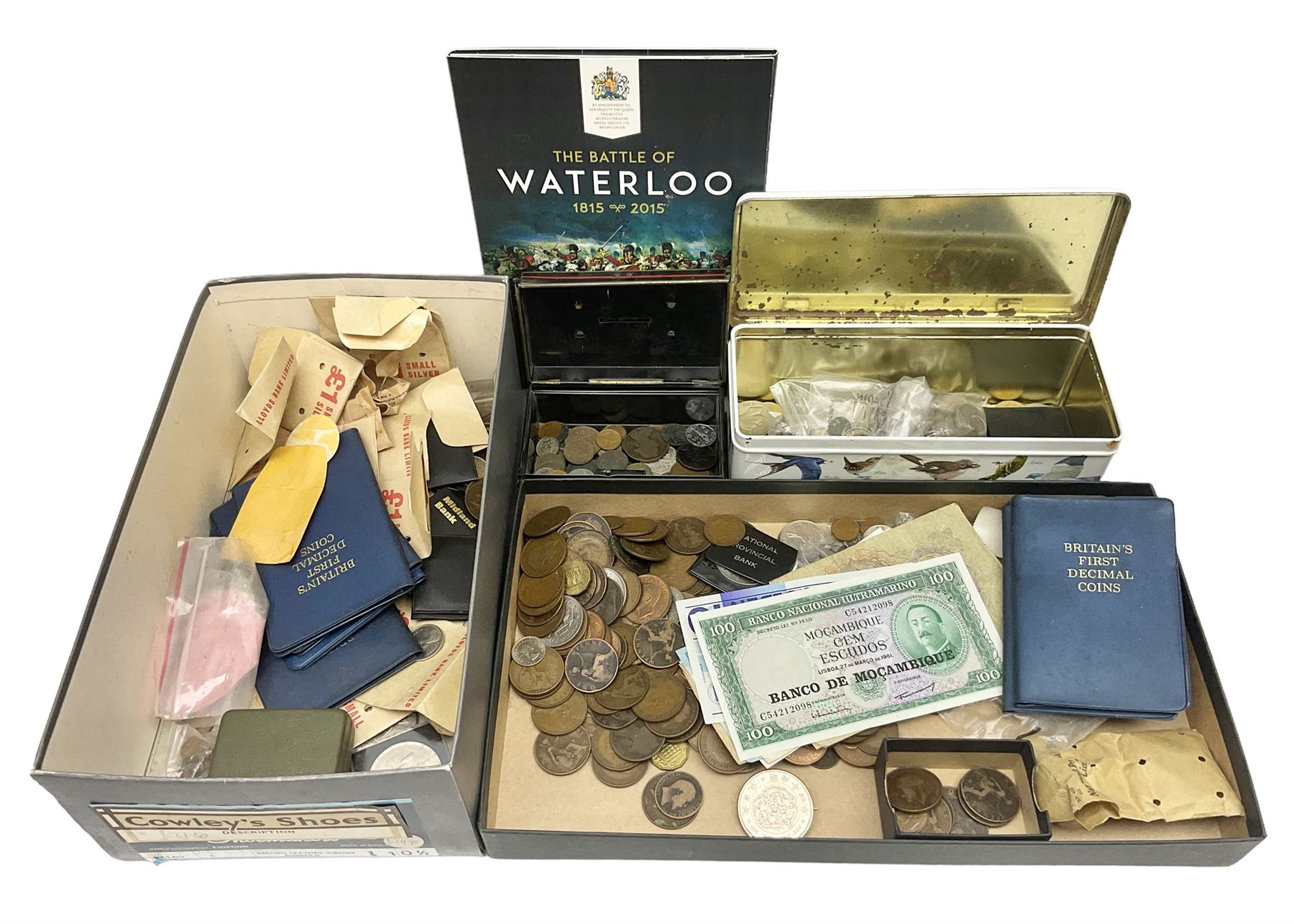 Great British and World coins and banknotes, including pre-decimal coinage, Britain's first decimal coins sets in blue folders, silver one yen coin converted into a brooch, commemorative crowns etc